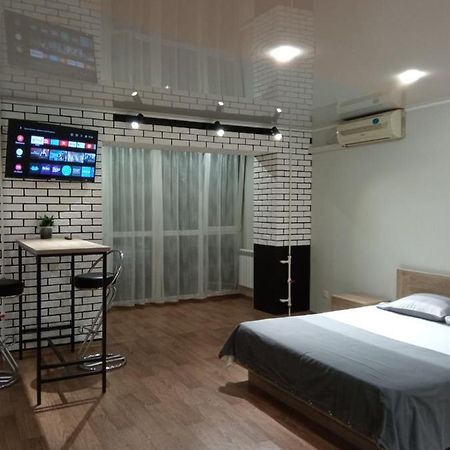 35 Проспект Миру Apartment ครือวอยร็อก ภายนอก รูปภาพ