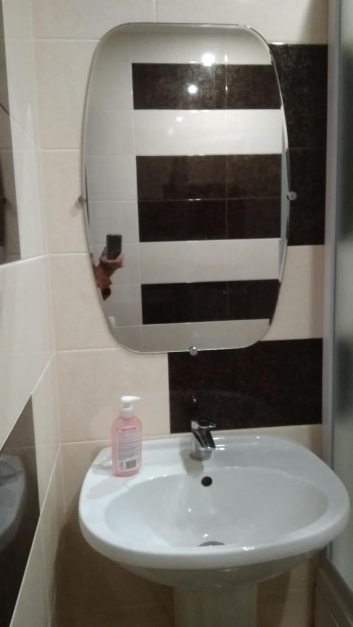 35 Проспект Миру Apartment ครือวอยร็อก ภายนอก รูปภาพ